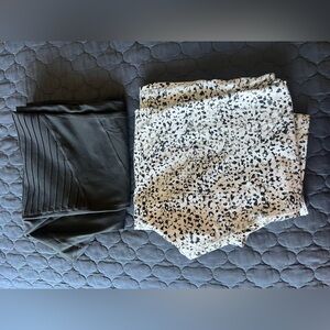 Bundle of 2 Pairs of Old Navy Leggings Size XXL